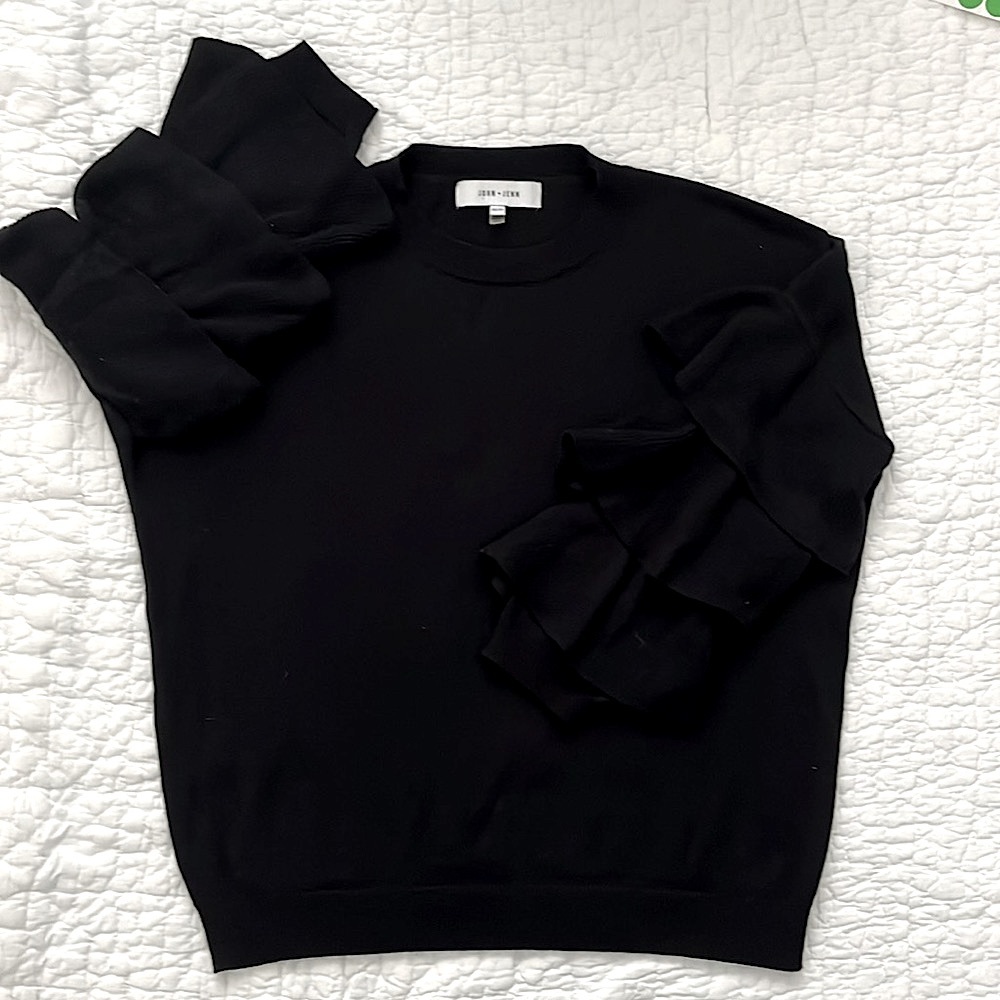 *NWOT* JOHN + JENN Ruffle Sleeve Women’s Black Crewneck Sweater Sz XS